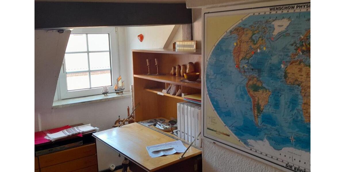 Einfamilienhaus mit großzügigem Grundstück und Nebengelass 3.5 zimmer