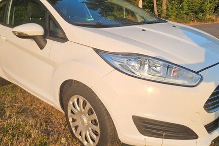 Ford Fiesta 162.000 km 3.390 &euro; Weiden 92637