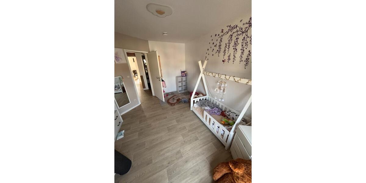 Etagenwohnung Stadtilm - 3 Zimmer, 77 m&sup2;, 650&euro; | Angebot:25404968