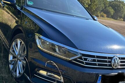 VW Passat 216.000 km 13.600 € Helmstedt 38350