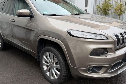 Jeep Cherokee 167.180 km 14.990 &euro; Iserlohn 58636