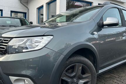 Dacia Logan 118.000 km 7.949 &euro; Gummersbach (Zwischen Toom Markt und ATU) 51645