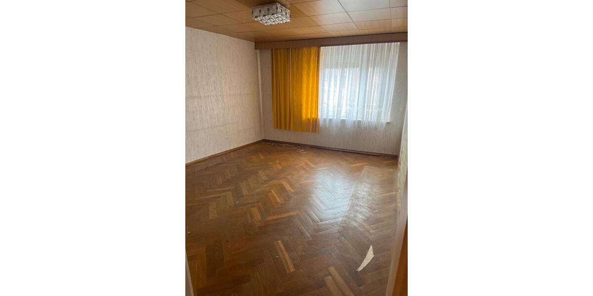 Einfamilienhaus Farnstädt - 4 Zimmer, 230 m&sup2;, 69.000&euro; | Angebot:19369955