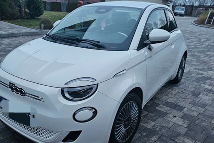 Fiat 500e 26.000 km 16.999 &euro; Wiesenfelden 94344