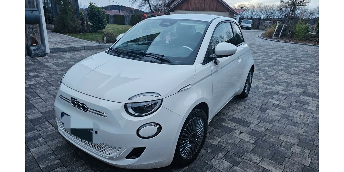 Fiat 500e 26.000 km 16.999 &euro; Wiesenfelden 94344