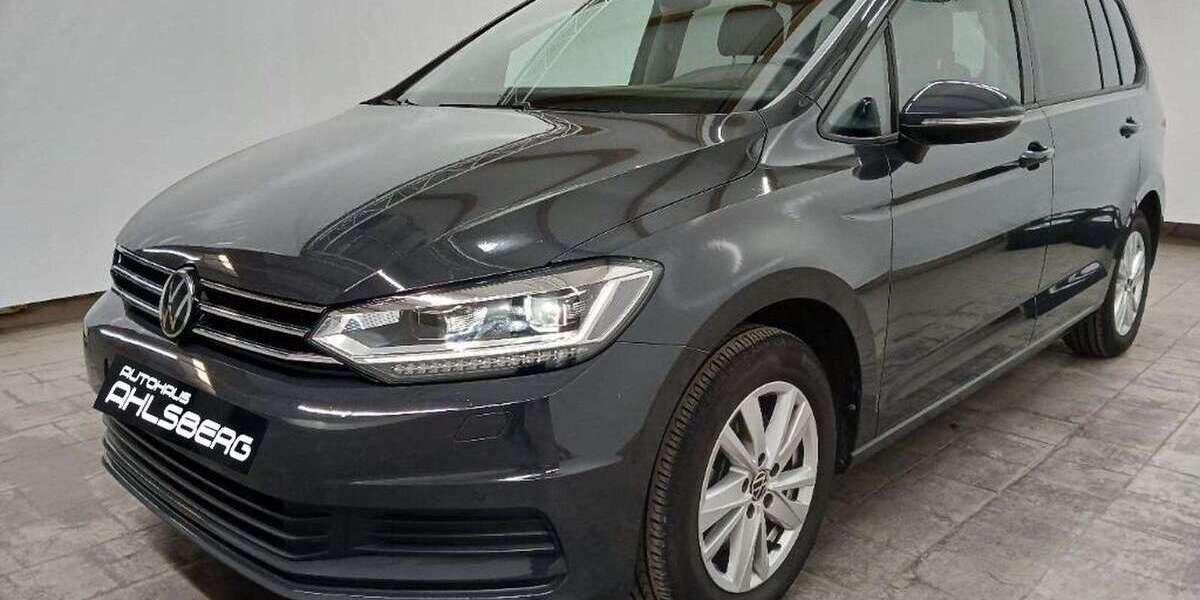 VW Touran 18.100 km 32.900 &euro; Pfullingen 72793