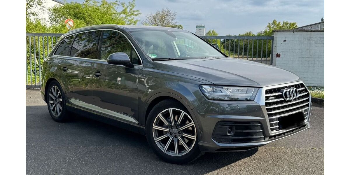 Audi Q7 210.000 km 23.900 &euro; Wiesbaden 65199