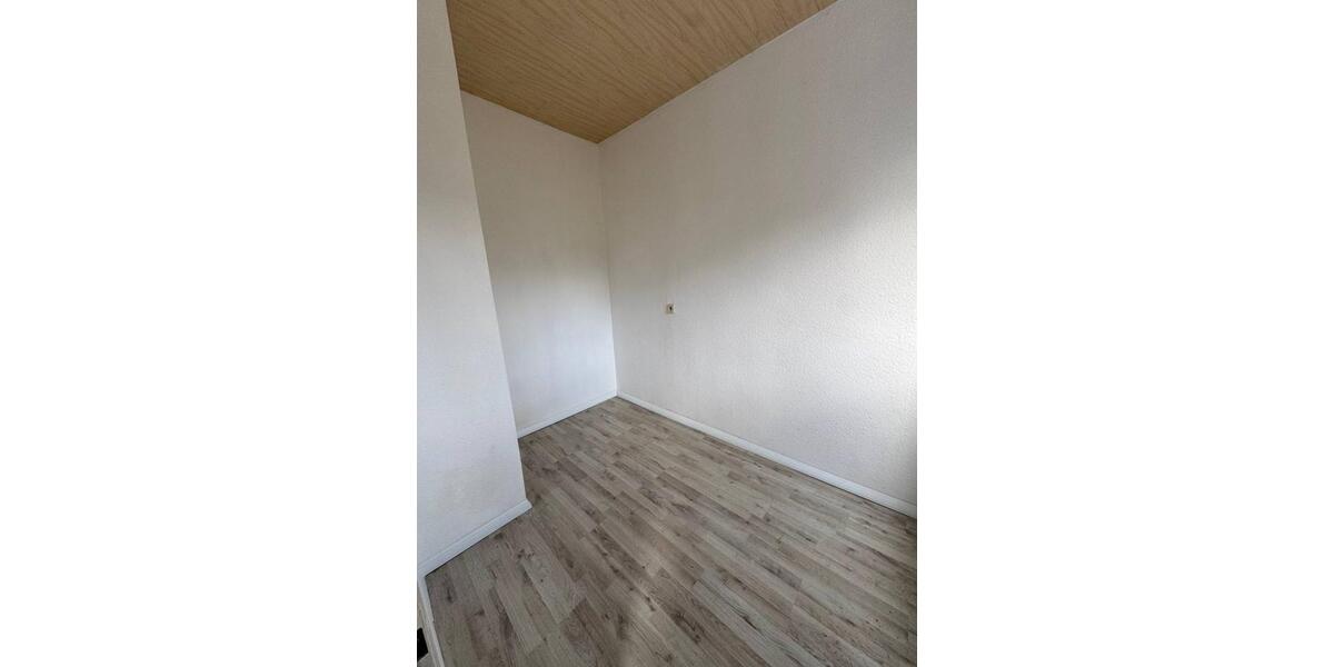 Erdgeschoßwohnung Artern - 2 Zimmer, 37 m&sup2;, 285&euro; | Angebot:24569611