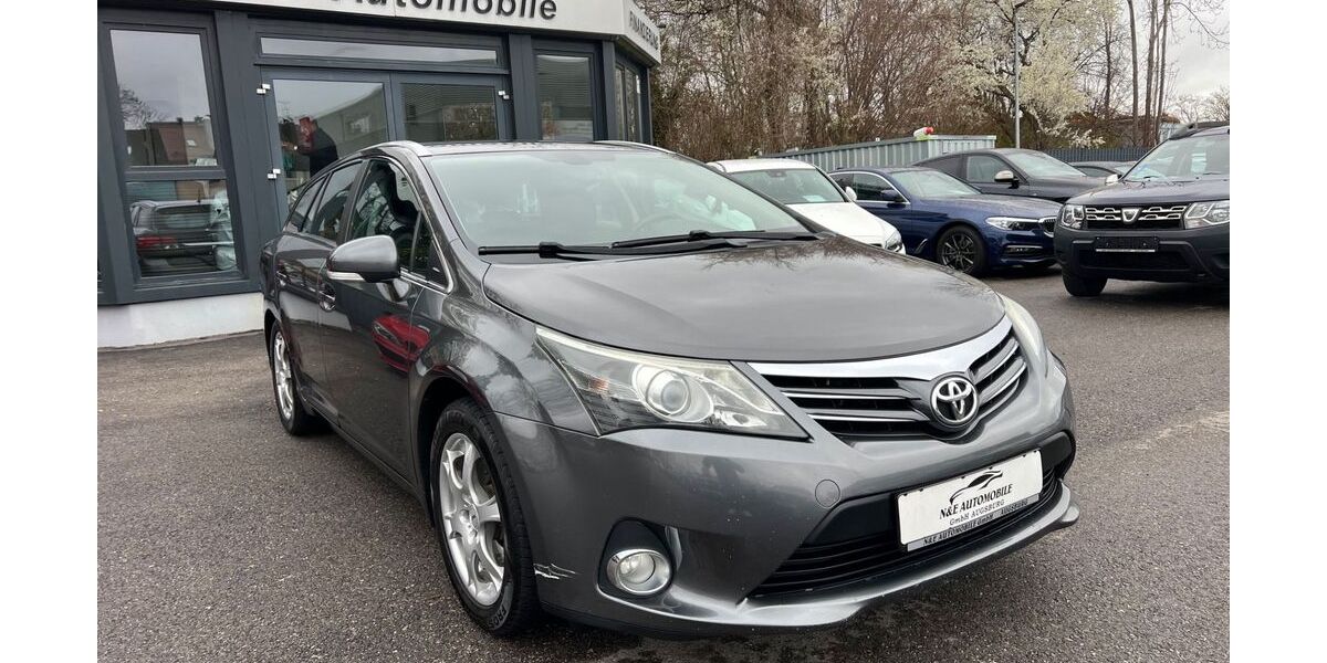 Toyota Avensis 287.000 km 3.990 &euro; Augsburg 86165