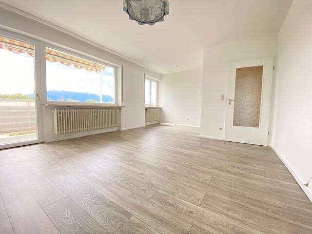 Etagenwohnung Freilassing Aumühle - 3 Zimmer, 77 m&sup2;, 990&euro; | Angebot:26908723
