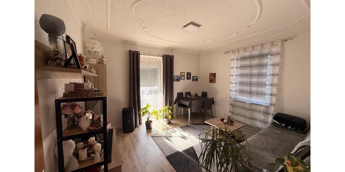Etagenwohnung Singen (Hohentwiel) - 1 Zimmer, 70 m&sup2;, 750&euro; | Angebot:26393600
