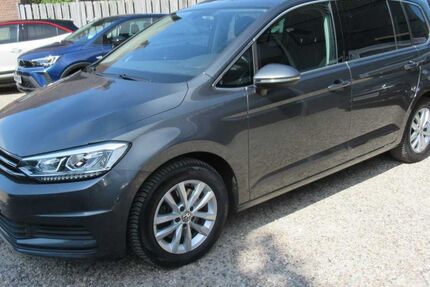 VW Touran 76.500 km 17.950 &euro; Gettorf 24214