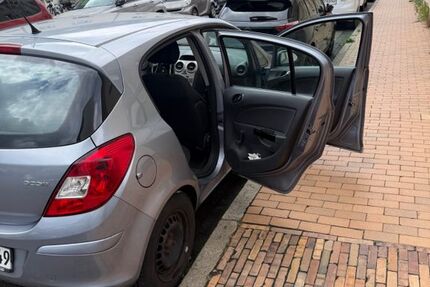 Opel Corsa 206.000 km 2.000 &euro; Neumünster 24537