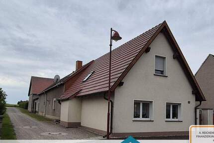 BEZUGSFERTIG! Einfamilienhaus mit Scheune in Kossa zu verkaufen! Ab mtl. 723,55 EUR!
