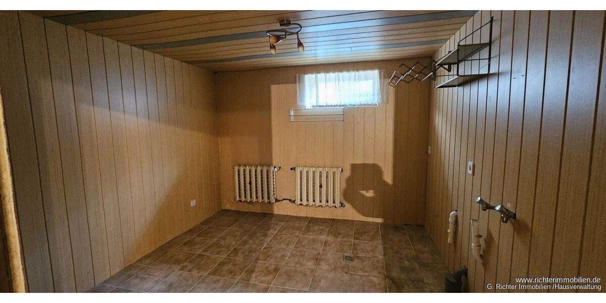 Einfamilienhaus Brand-Erbisdorf / Oberreichenbach Oberreichenbach - 7 Zimmer, 108 m&sup2;, 200.000&euro; | Angebot:25385493