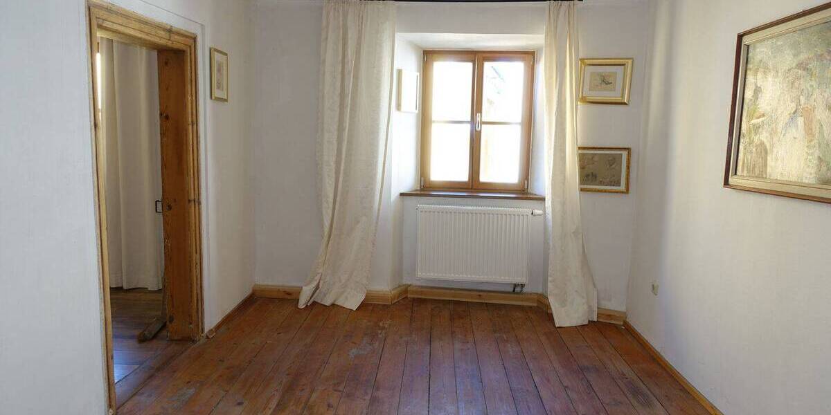Etagenwohnung Kraiburg - 3 Zimmer, 85 m&sup2;, 650&euro; | Angebot:26401430