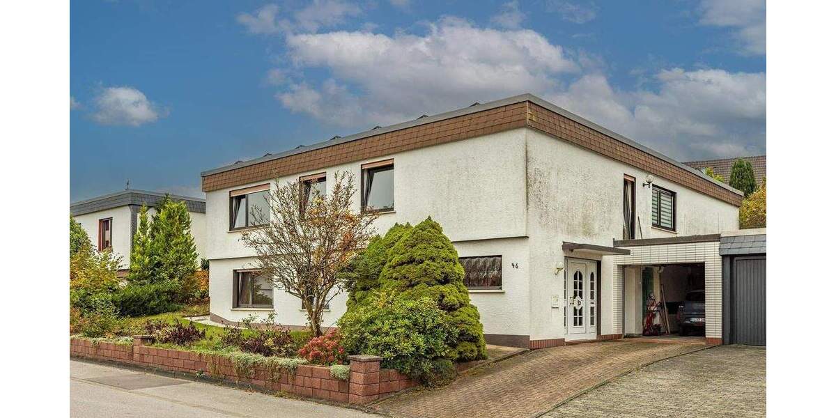 Winkelbungalow mit Einlieger, Doppelgarage, Photovoltaik und schönem Garten 6 zimmer