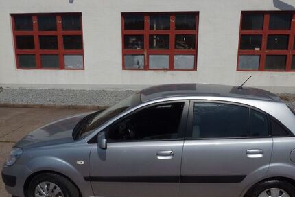 Kia Rio 80.000 km 2.890 € Leimbach/Bad Salzungen 36433