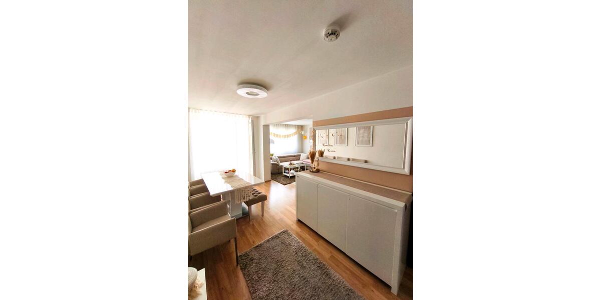 Erdgeschoßwohnung Herzogenaurach - 3 Zimmer, 76 m&sup2;, 720&euro; | Angebot:25379392