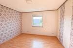 Einmalige Gelegenheit: Zweifamilienhaus mit Garten und Garage in Übach-Palenberg