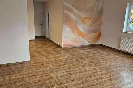 Wohnung Eisenberg-Steinborn Steinborn - 3 Zimmer, 84 m&sup2;, 1.100&euro; | Angebot:25401250