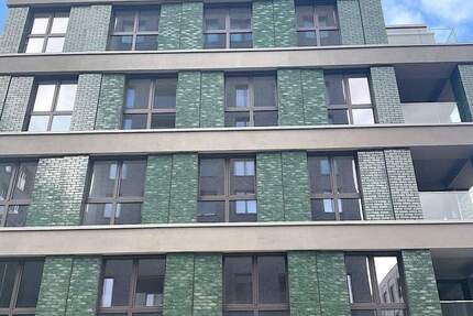 Helles, modernes Wohnen, Loggia mit Blick ins Grüne! Einbauküche, modernes Tageslichtbad, Gäste-WC 4 zimmer