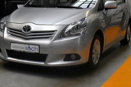 Toyota Verso 94.000 km 9.990 &euro; Neukirchen-Vluyn 47506