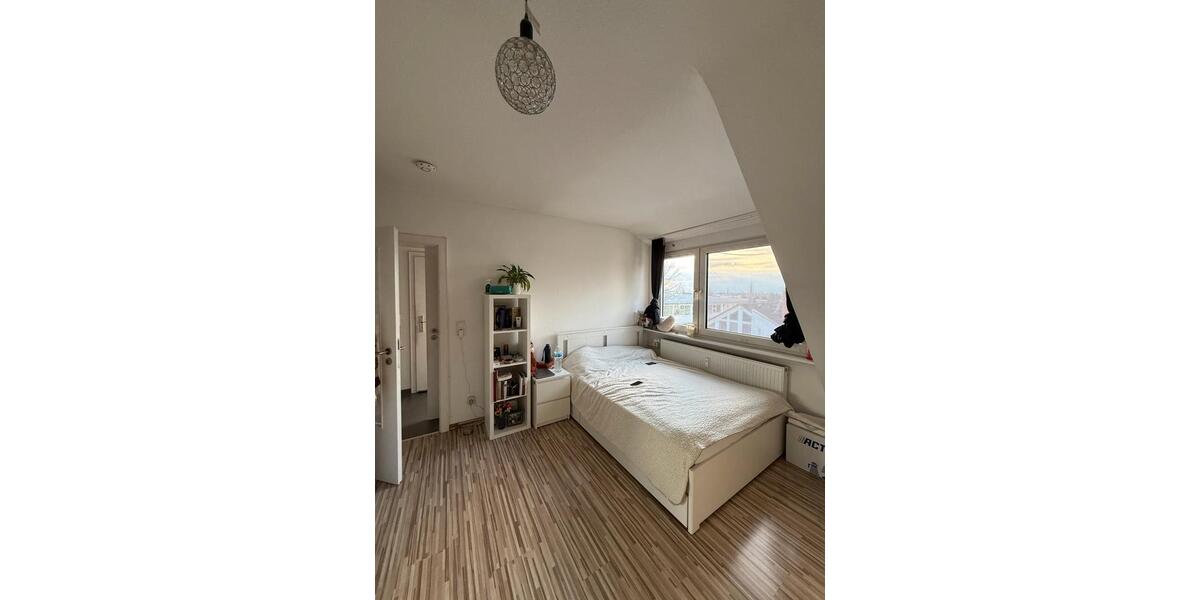 Dachgeschoßwohnung Wiesbaden Mainz-Amöneburg - 2.5 Zimmer, 65 m&sup2;, 980&euro; | Angebot:25915828
