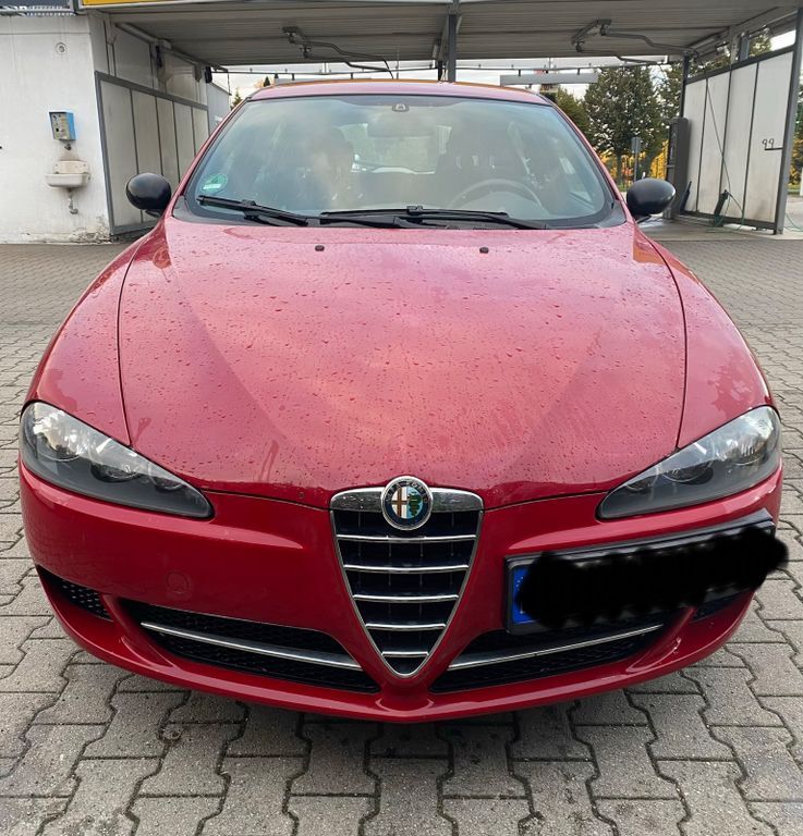 Alfa Romeo 147 105.629 km 3.200 € Radeberg 01454