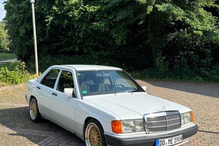Mercedes-Benz 190 293.000 km 6.990 &euro; Dortmund 44141