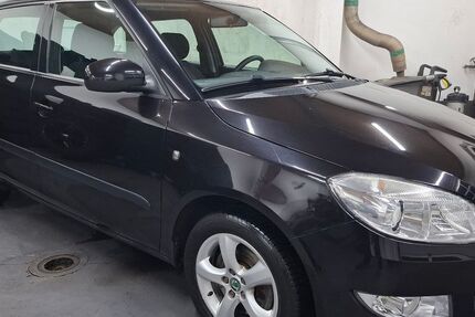 Skoda Fabia 95.118 km 7.990 &euro; Cottbus 03042