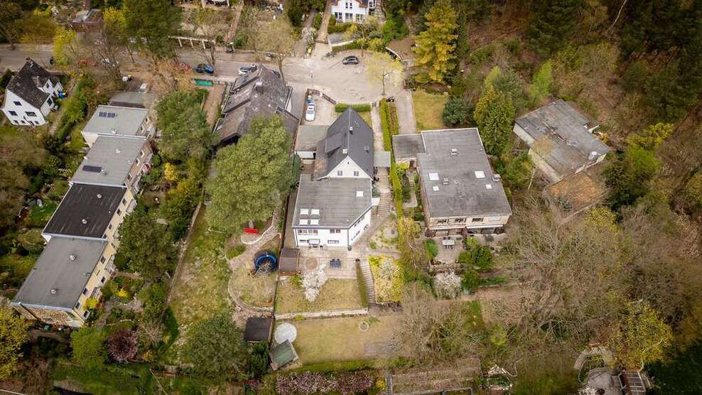Haus zum Kaufen in Berlin 1.080.000 € 354 m²