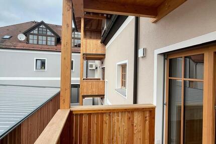 Wohnung Rötz - 3 Zimmer, 81 m&sup2;, 710&euro; | Angebot:25614096