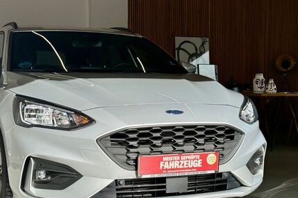 Ford Focus 15.629 km 17.970 &euro; Großfahner 99100
