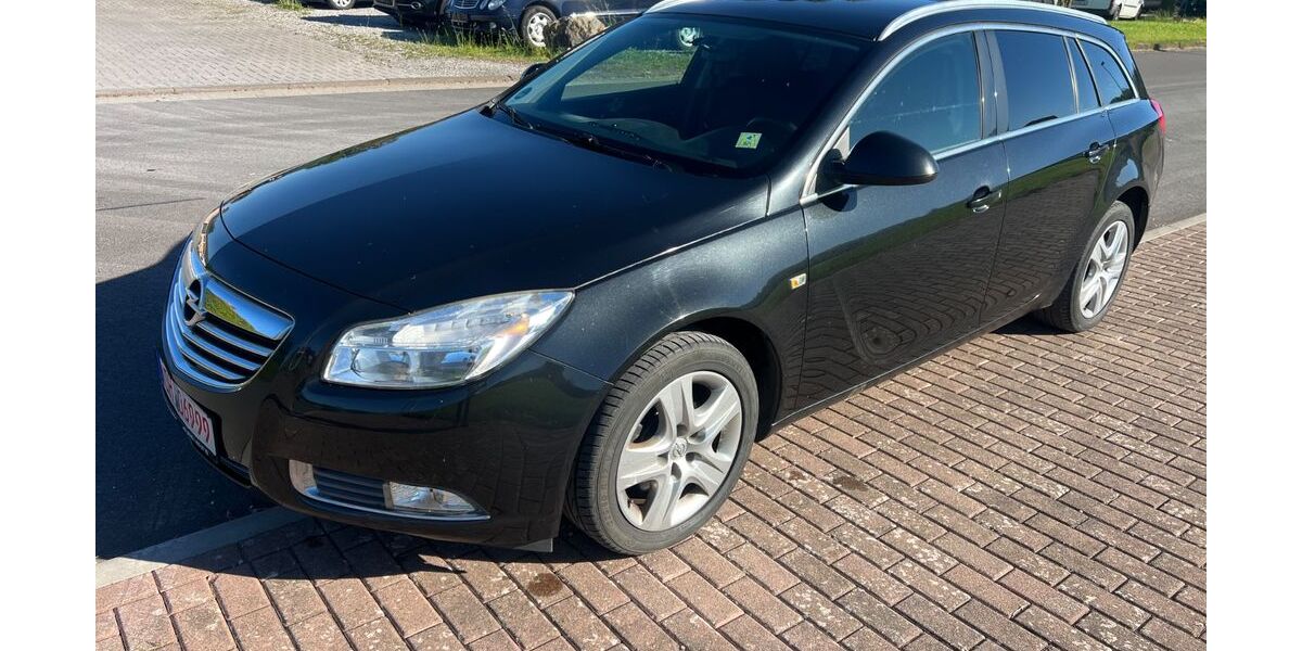 Opel Insignia 161.000 km 2.499 &euro; Hohenstein ot Mackenrode 99755