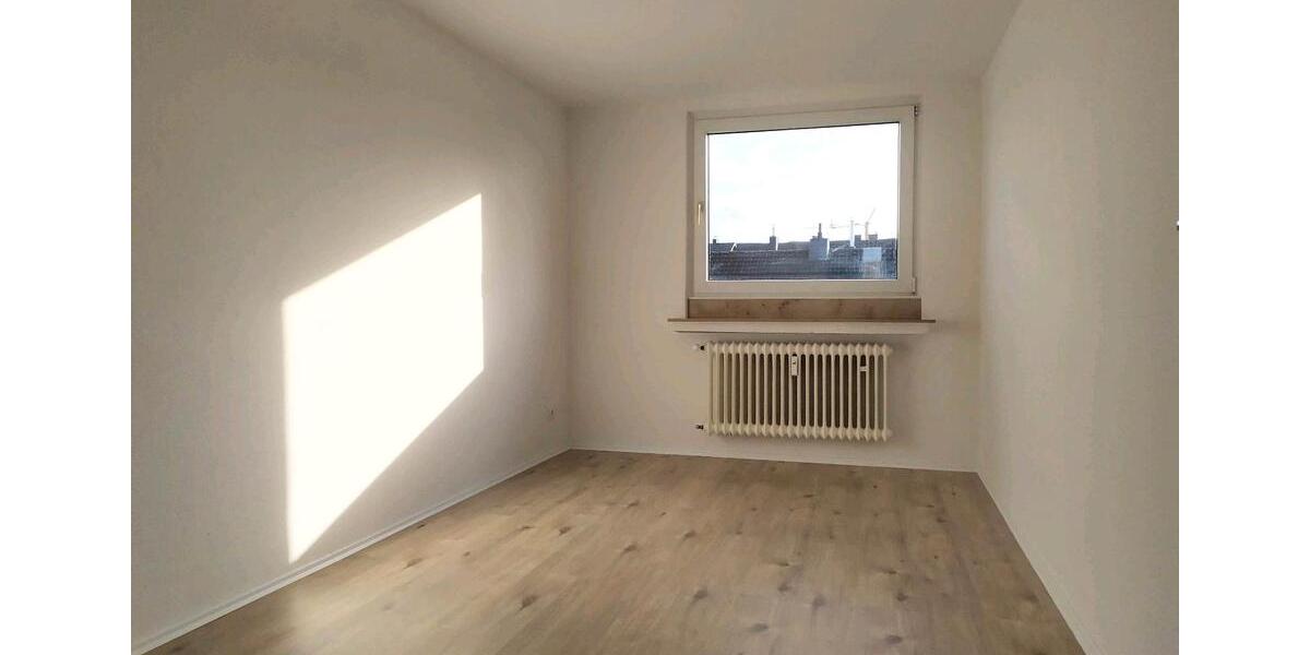 Dachgeschoßwohnung Stolberg (Rheinland) - 3 Zimmer, 65 m&sup2;, 159.000&euro; | Angebot:24976847