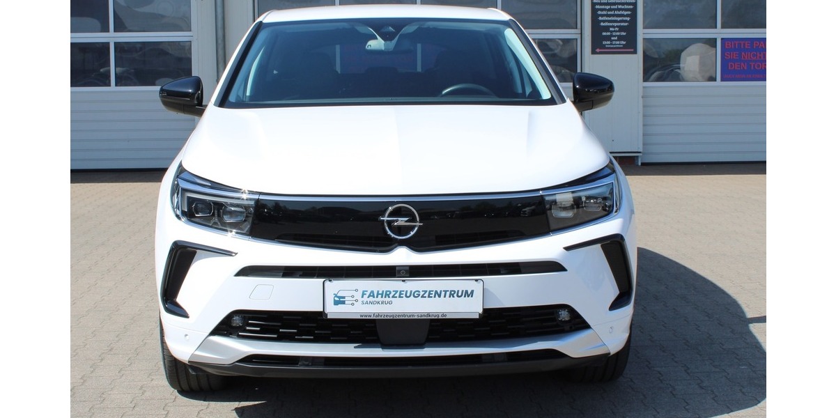 Opel Grandland ELEGANCE AUTOMATIK 1.HD ALCANTARA/AHK 36.489 km 22.990 &euro; Hatten 26209