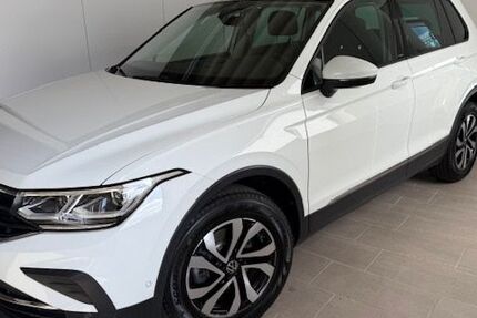 VW Tiguan 103.200 km 23.950 &euro; Arnsberg 59823