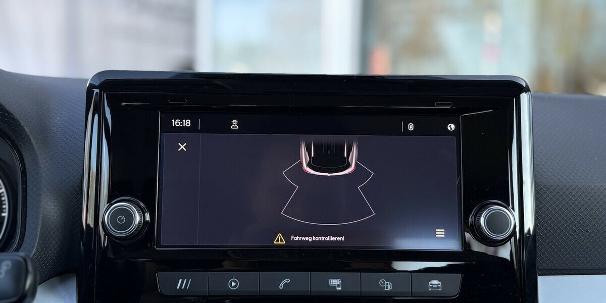 Seat Arona 1.0 TSI Style PDC/CARPLAY/KLIMAx2/ACC/DAB 28.461 km 16.900 &euro; Villingen-Schwenningen 78054