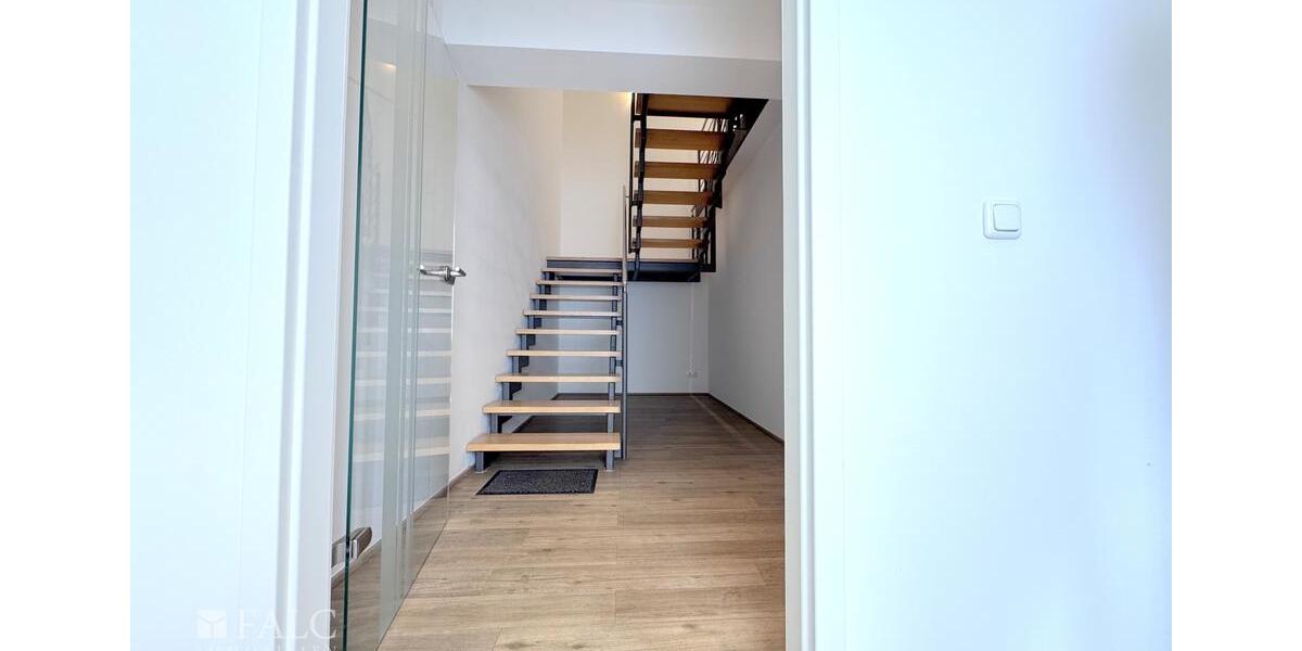 Moderne Büroeinheit in historischer Backsteinarchitektur zimmer