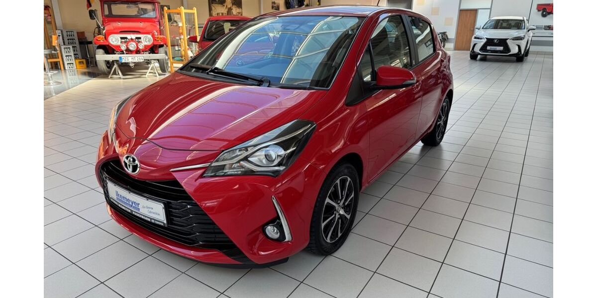 Toyota Yaris 40.000 km 12.990 &euro; Paderborn 33104