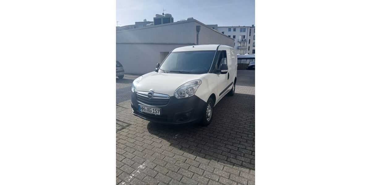 Opel Combo 67.250 km 5.999 &euro; Hamburg 20148