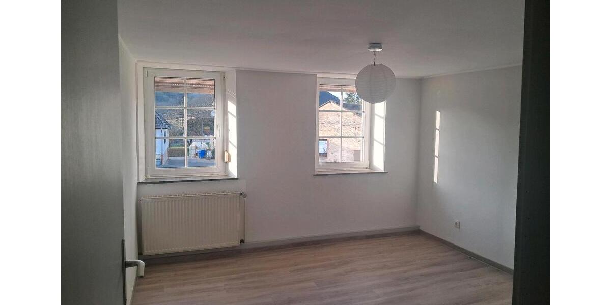 Bauernhaus, Landhaus Mettendorf - 5.5 Zimmer, 140 m&sup2;, 1.250&euro; | Angebot:26261600