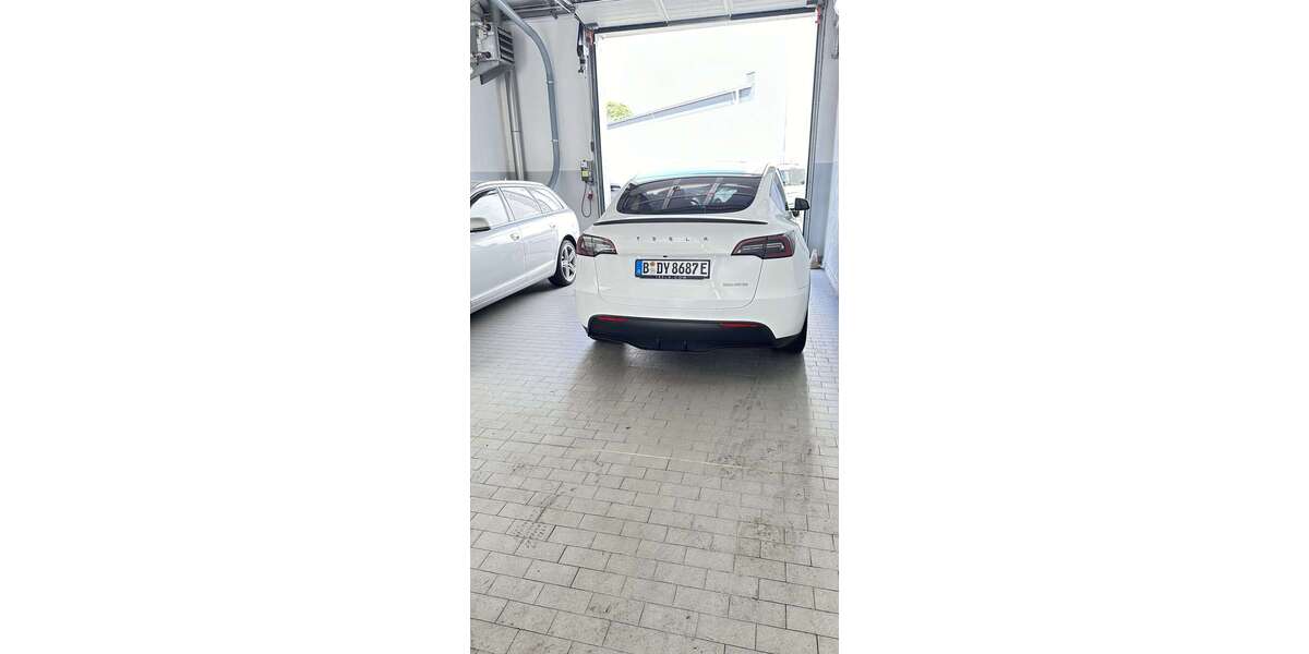 Tesla Model Y 86.000 km 32.000 &euro; berlin 13507