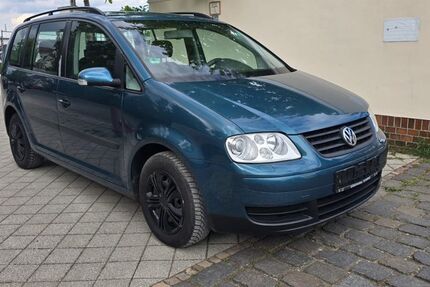 VW Touran 210.000 km 1.890 &euro; Leipzig - Ost 04328