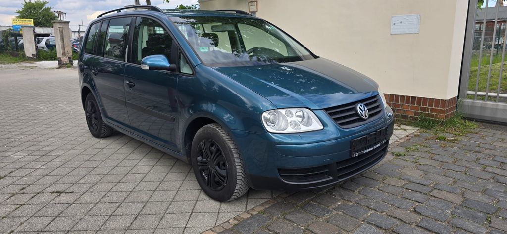 VW Touran 210.000 km 1.890 &euro; Leipzig - Ost 04328