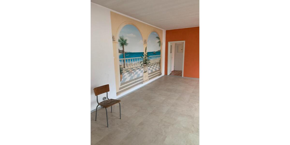 5 ZKB in Gewerbepark Berlinerstr 5 zimmer