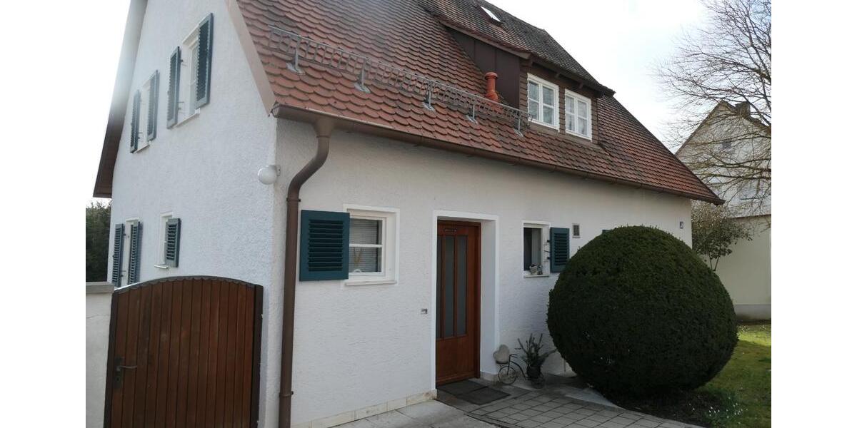 Einfamilienhaus Rottenburg an der Laaber - 6 Zimmer, 107 m&sup2;, 440.000&euro; | Angebot:25943248