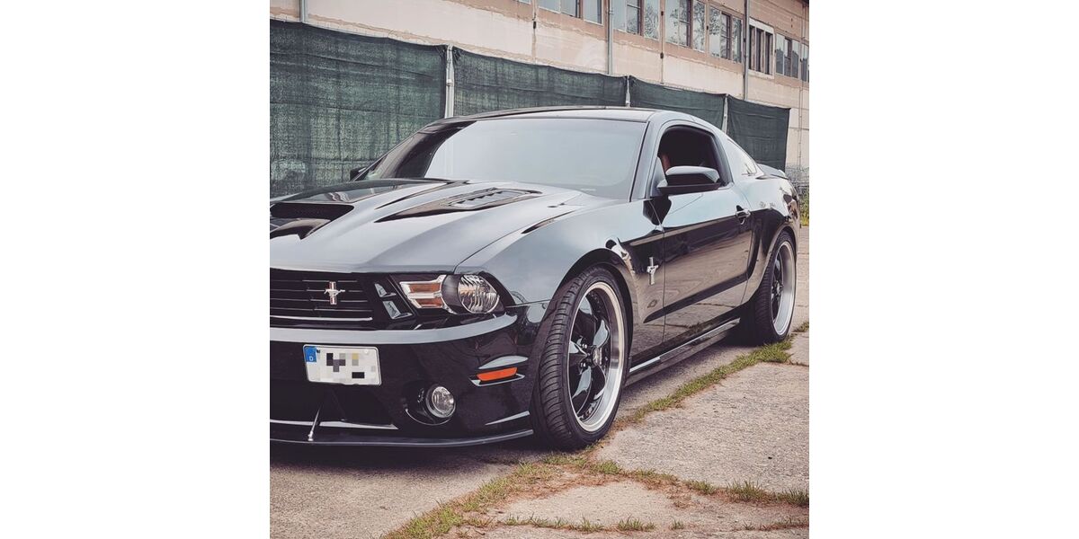 Ford Mustang 96.000 km 22.500 &euro; Magdeburg 39108