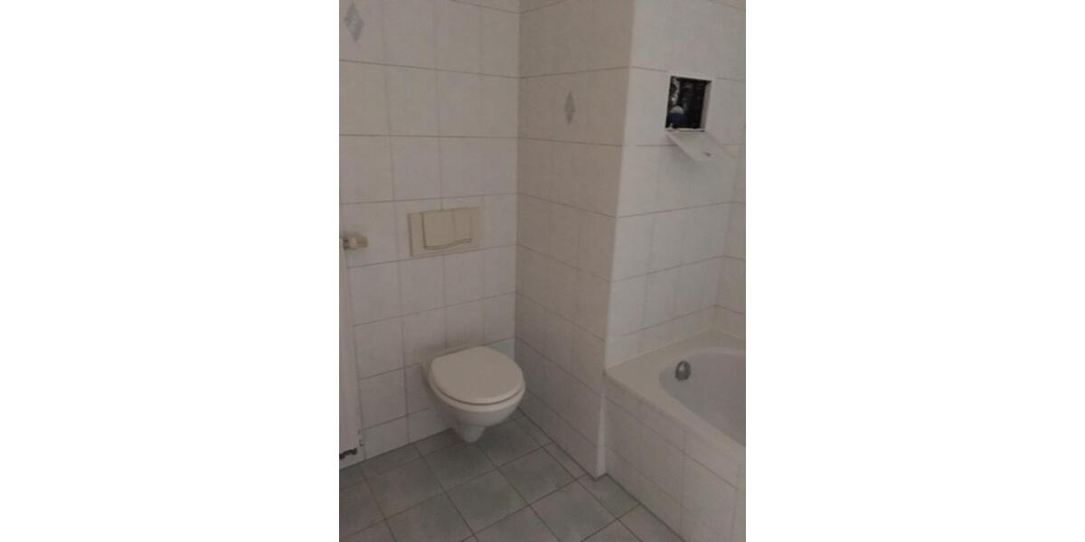 Dachgeschoßwohnung Wurzen - 2.5 Zimmer, 71 m&sup2;, 450&euro; | Angebot:25852116